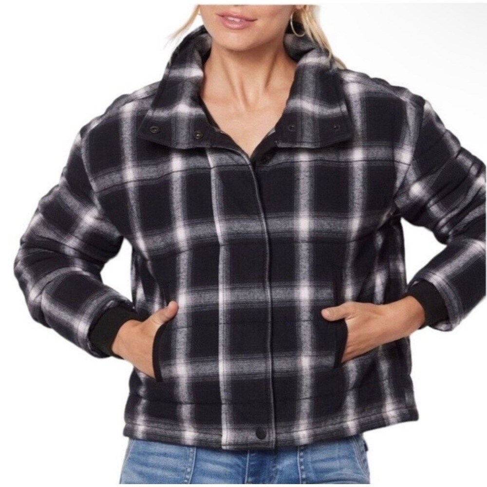 Evereve‎ Lucy Plaid Button Up Shirt Jacket Women's Black White Pink Size S - Picture 2 of 9